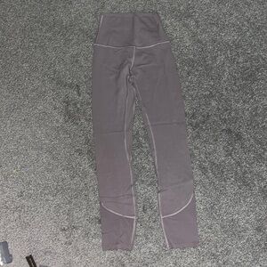 Light purple Lululemon leggings